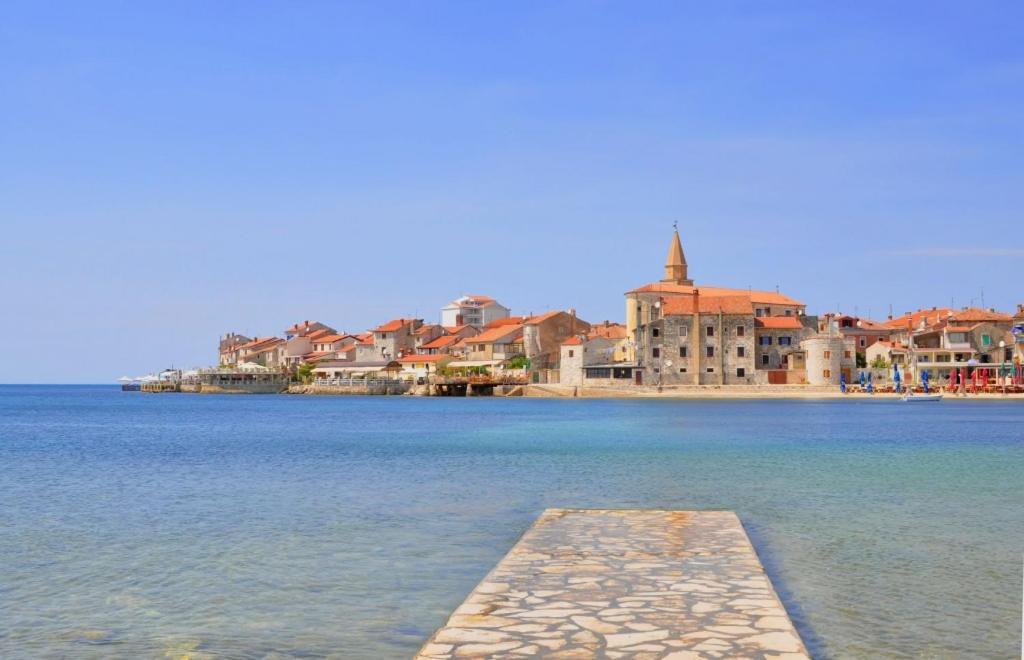 Bungalow Leo Savudrija Bagian luar foto